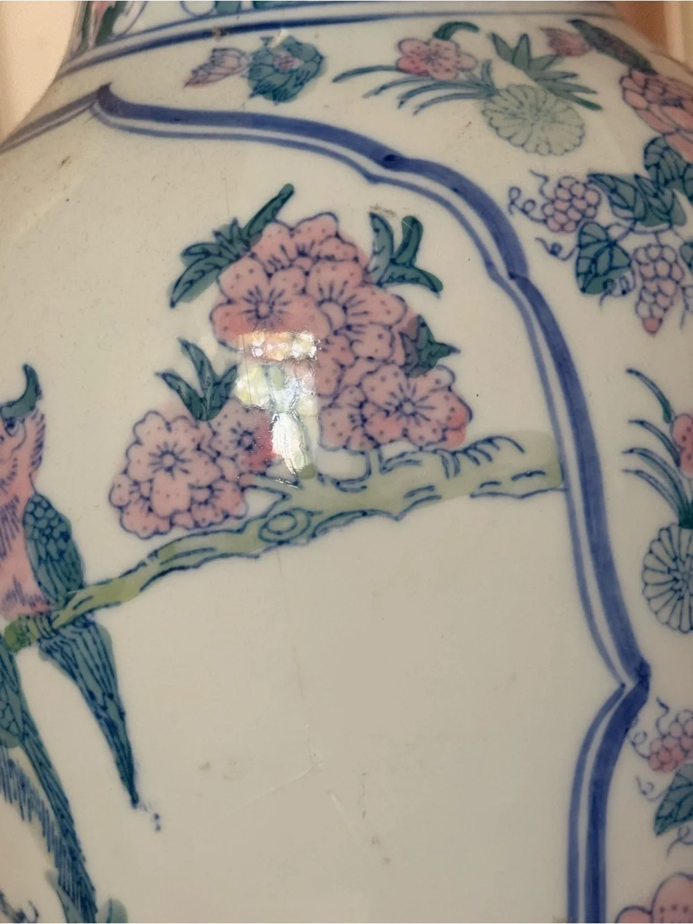 Stunning Porcelain Chinese Decorative Peacock Floor Vase - White and Blue